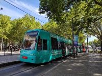 12_6f_Straßenbahn
